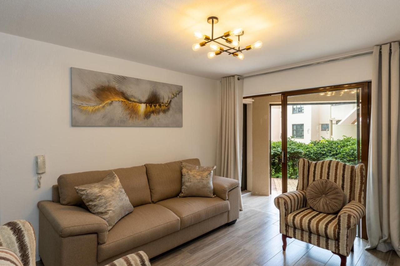 67 The Shades - Luxury Apartment In Umhlanga - Airconditioning Throughout And Inverter Durban Extérieur photo